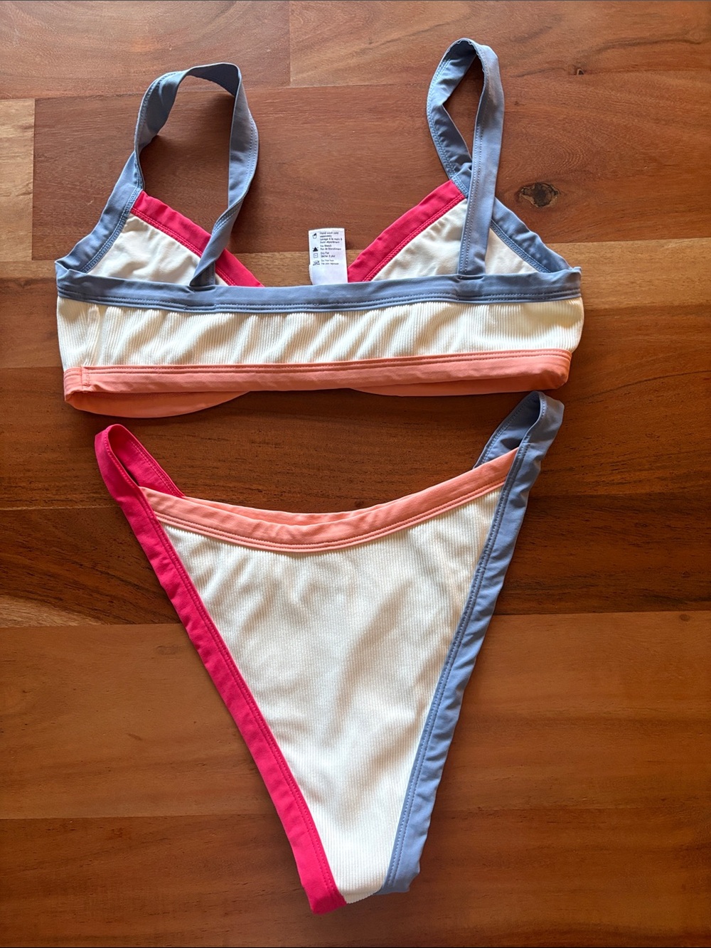 L*SPACE Colorblock Ribbed Bikini Set Size Large - Picture 2 of 2